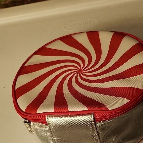 Red and White Swirl Cosmetic Bag - Picture 1 of 5